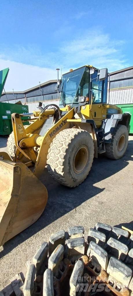 Komatsu WA 200 PT-5 Utovarivači na točkove