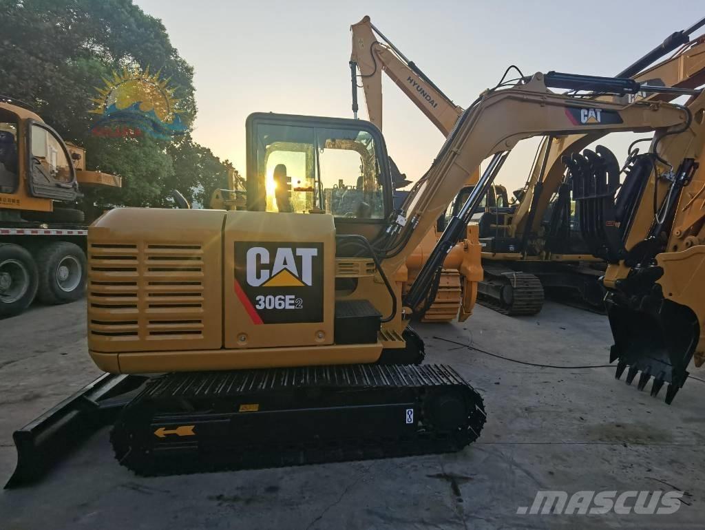 CAT 306E2 Bageri guseničari