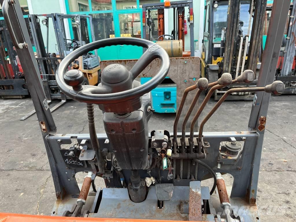 Toyota 5FBF25    V-4201 Električni viljuškari