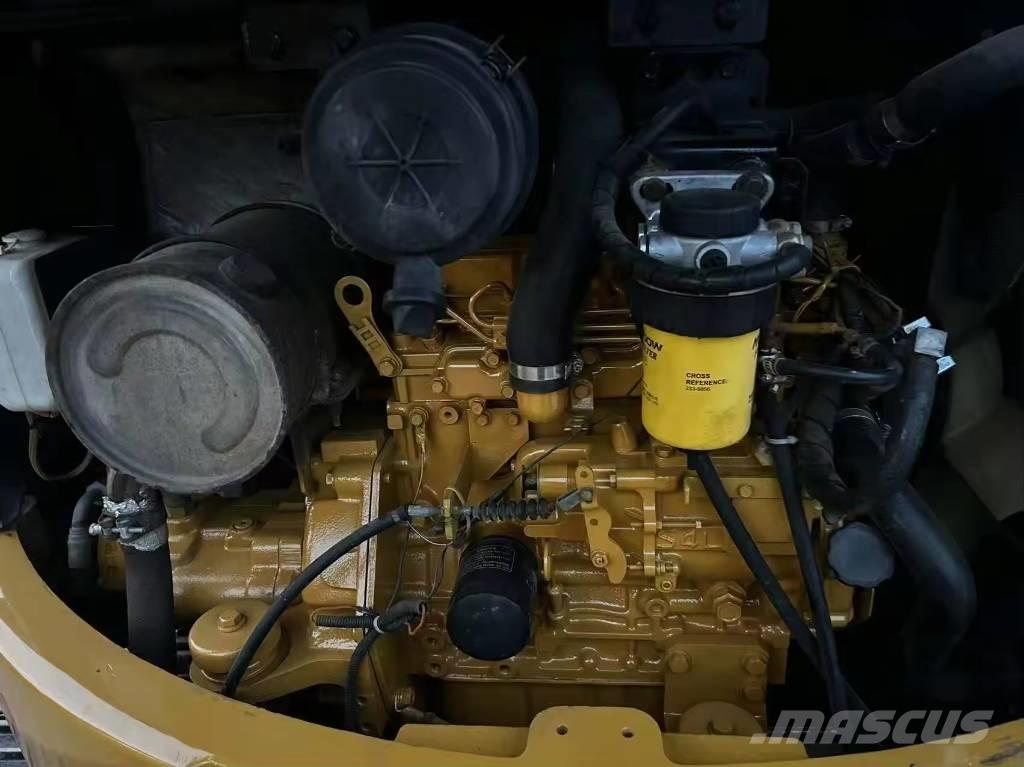 CAT 304 CR Mini bageri < 7t