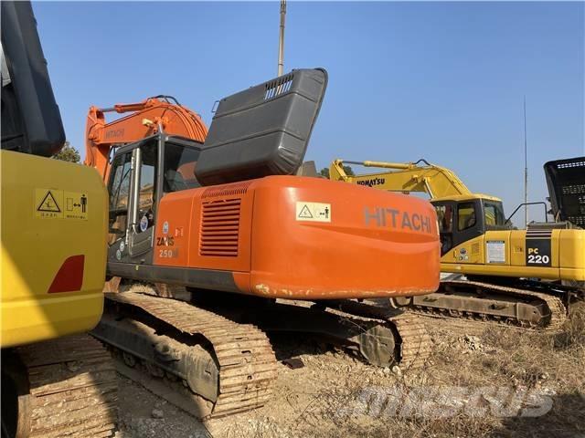 Hitachi ZX250 Bageri guseničari