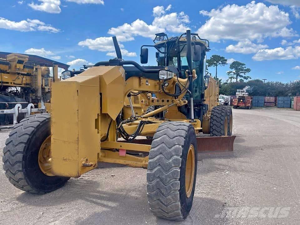 CAT 140 M 2 Grejderi
