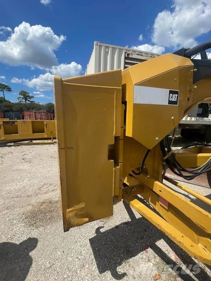 CAT 140 M 2 Grejderi