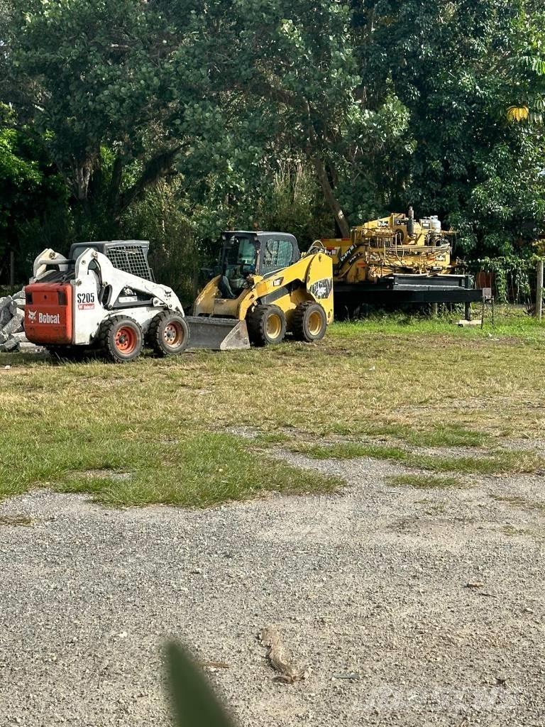 CAT 246 C Skid steer mini utovarivači