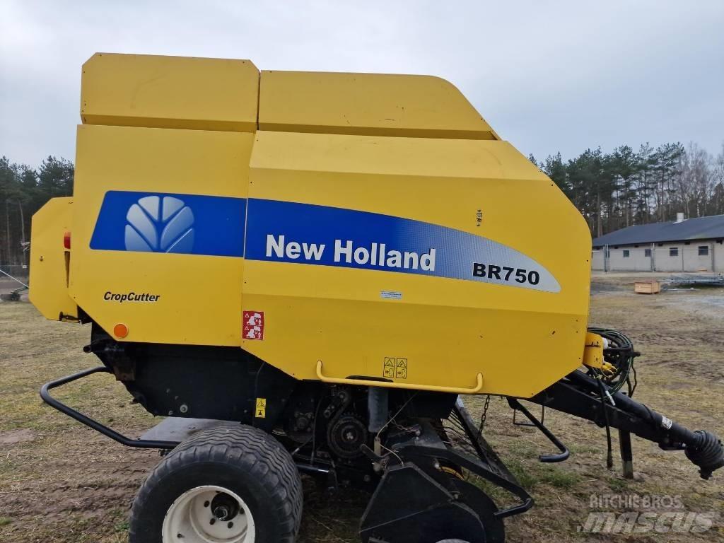 New Holland BR 750 Prese/balirke za rolo bale