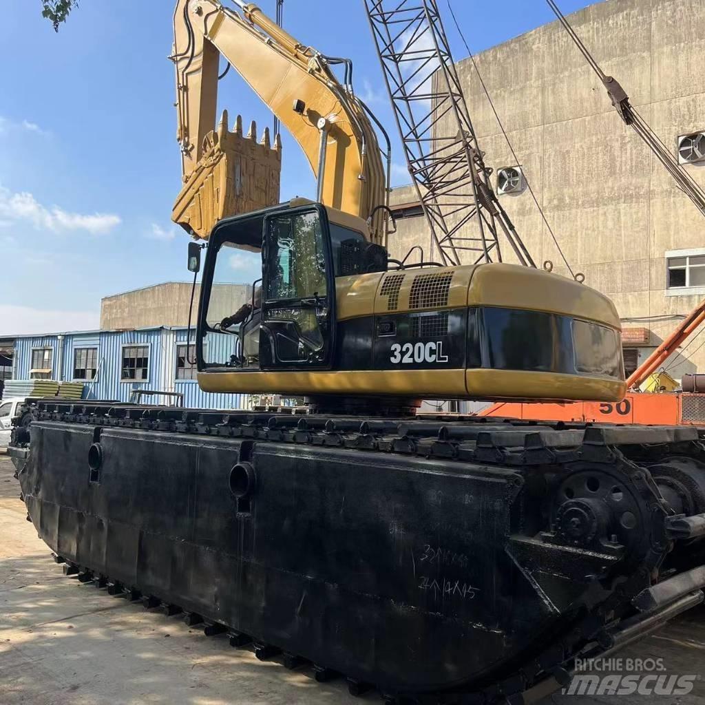 CAT 320 C Polovni amfibijski bageri