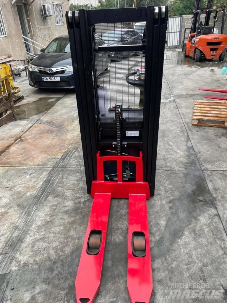 Hyster S 1.2 Ručni električni viljuškar
