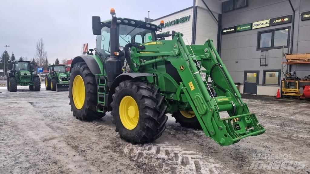 John Deere 6250 R Traktori