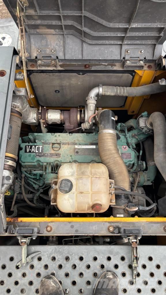 Volvo EC 250 EL Bageri guseničari