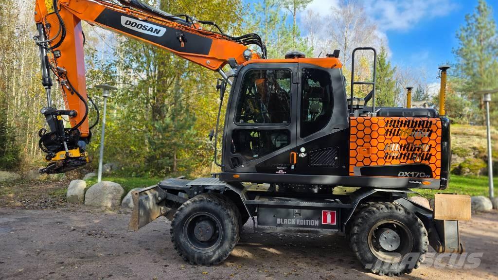 Doosan DX 170 W Bageri točkaši