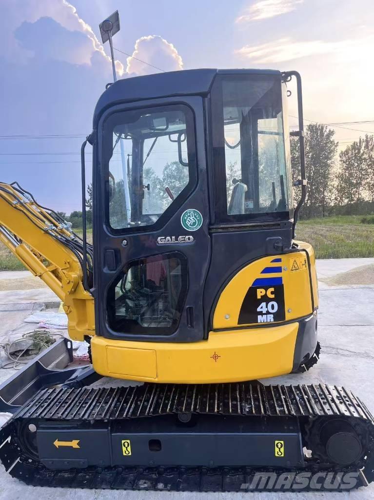 Komatsu PC 40 MR Mini bageri < 7t