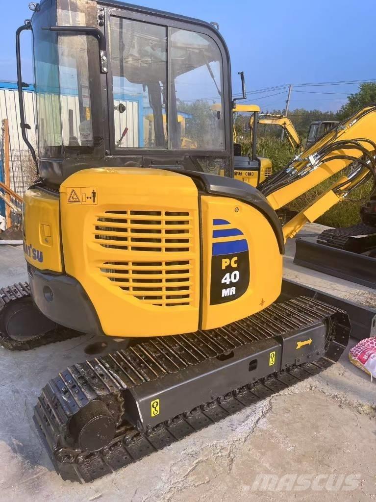 Komatsu PC 40 MR Mini bageri < 7t
