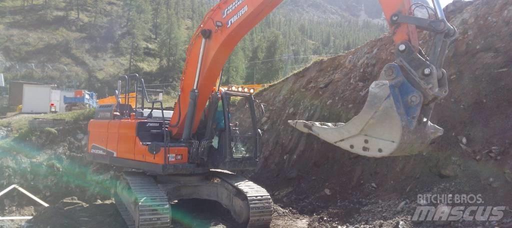 Doosan DX 235 Bageri guseničari