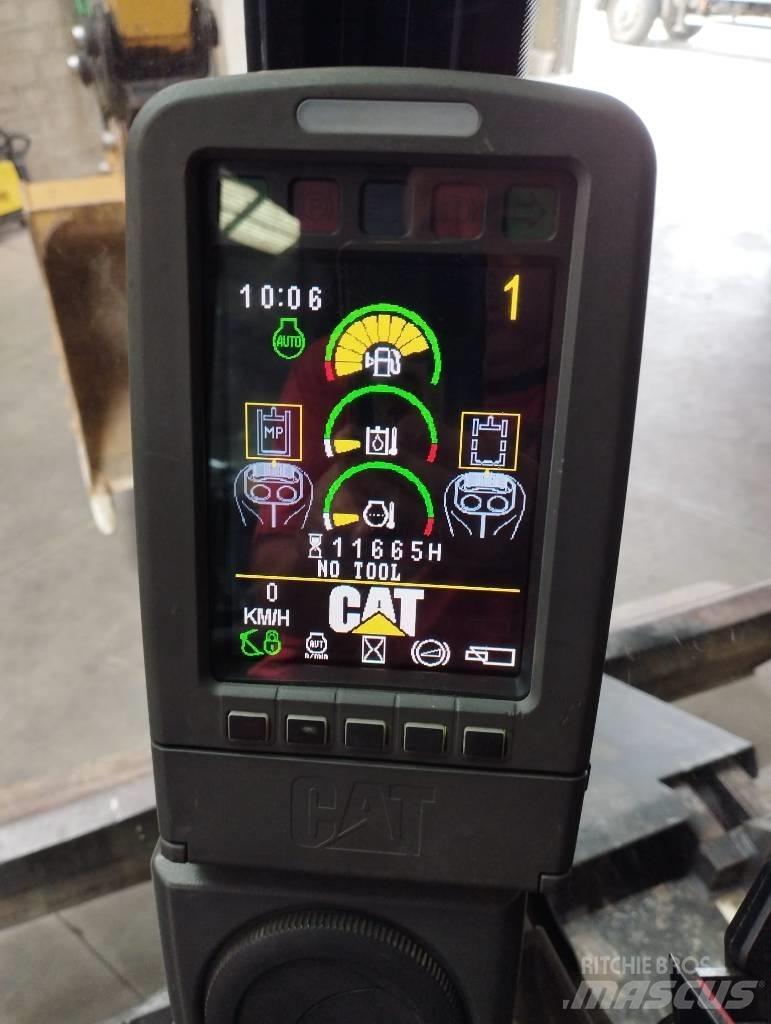 CAT M 316 D Bageri točkaši