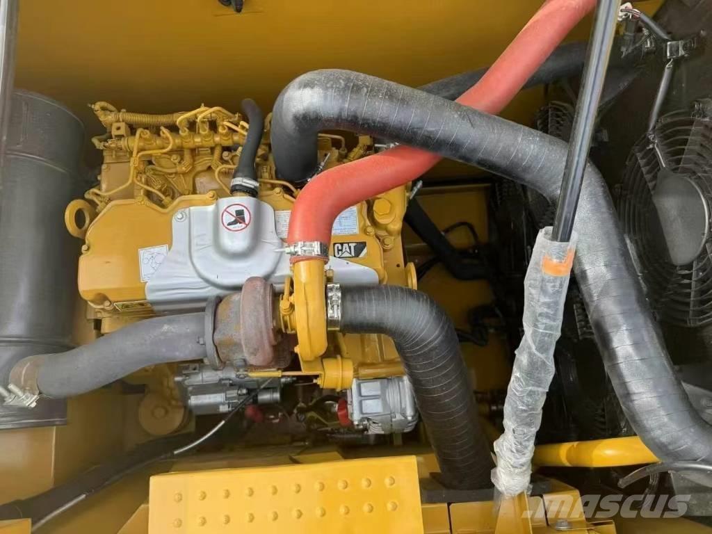 CAT 320GC Bageri guseničari