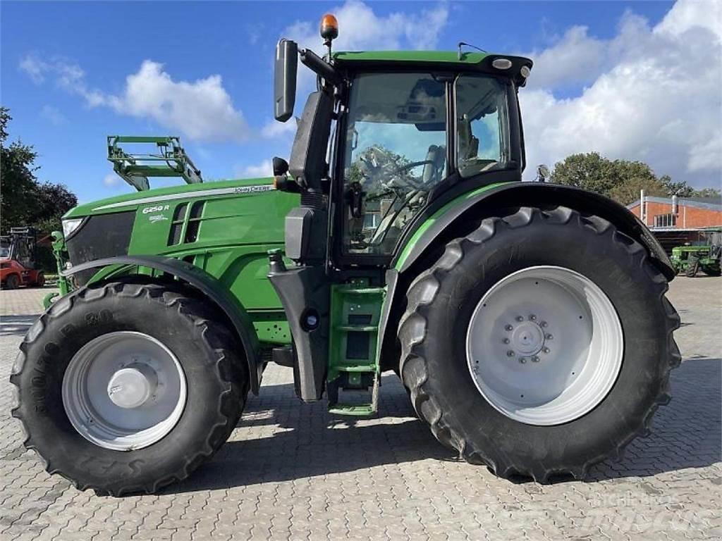 John Deere 6250R Traktori