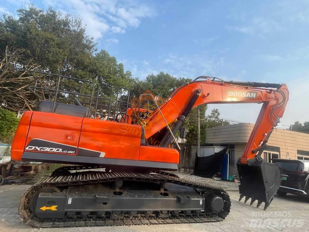 Doosan DX 300 Bageri guseničari