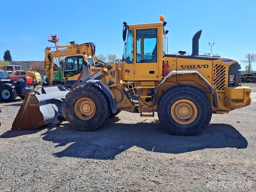 Volvo L 90 E Utovarivači na točkove