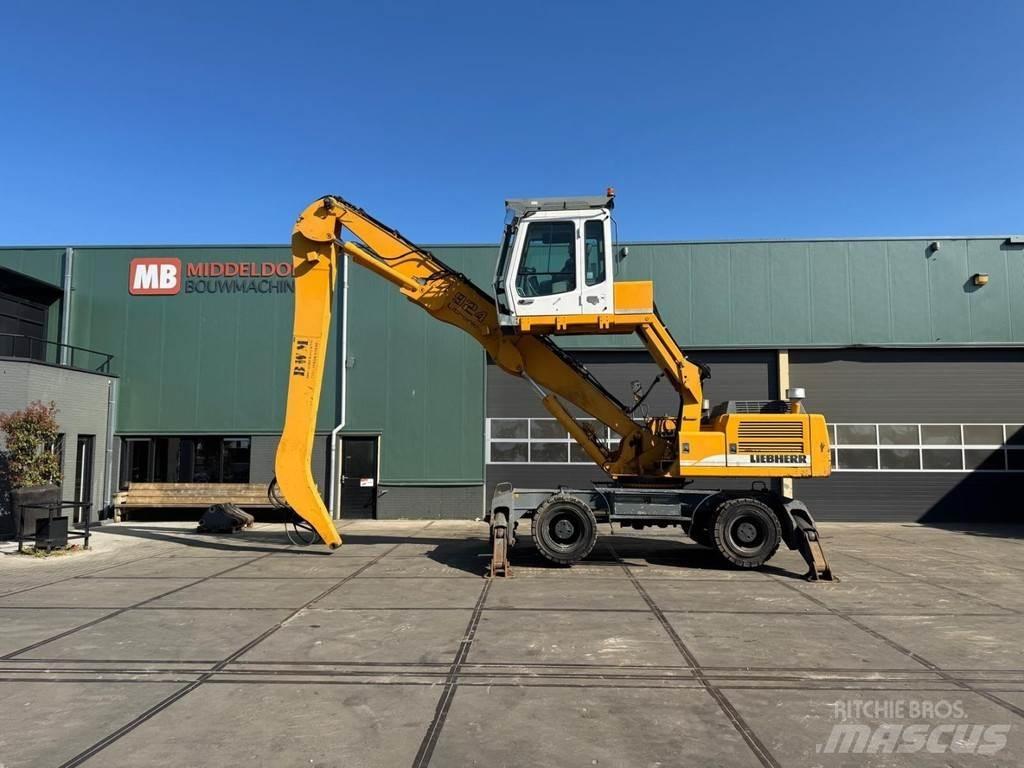 Liebherr A 924 B Bageri za prenos primarnih/sekundarnih sirovina