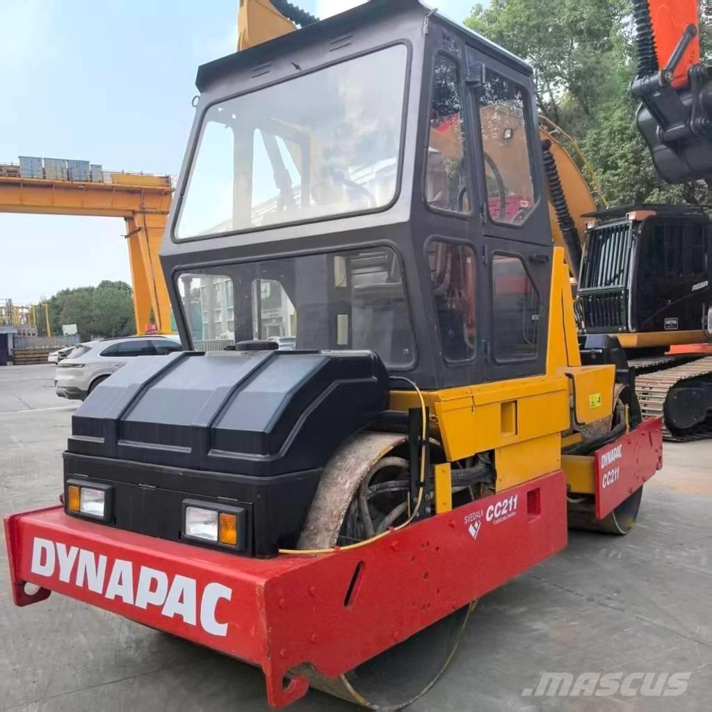 Dynapac CC 211 Valjci sa jednim bubnjem