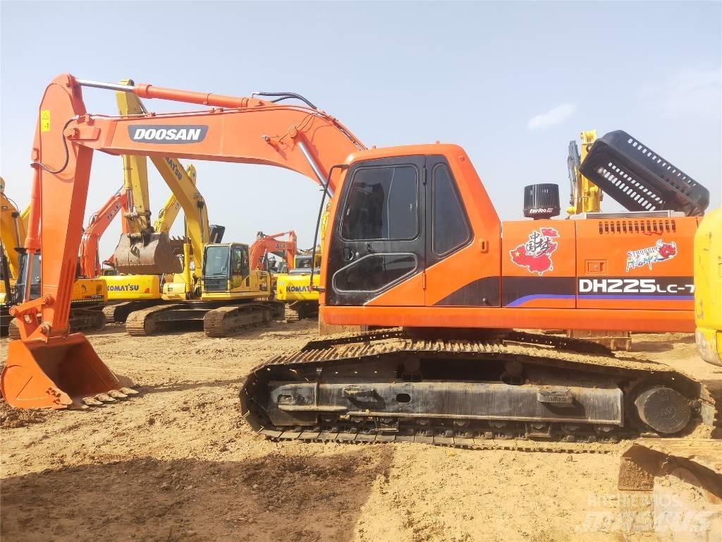 Doosan DH225LC-7 Bageri guseničari