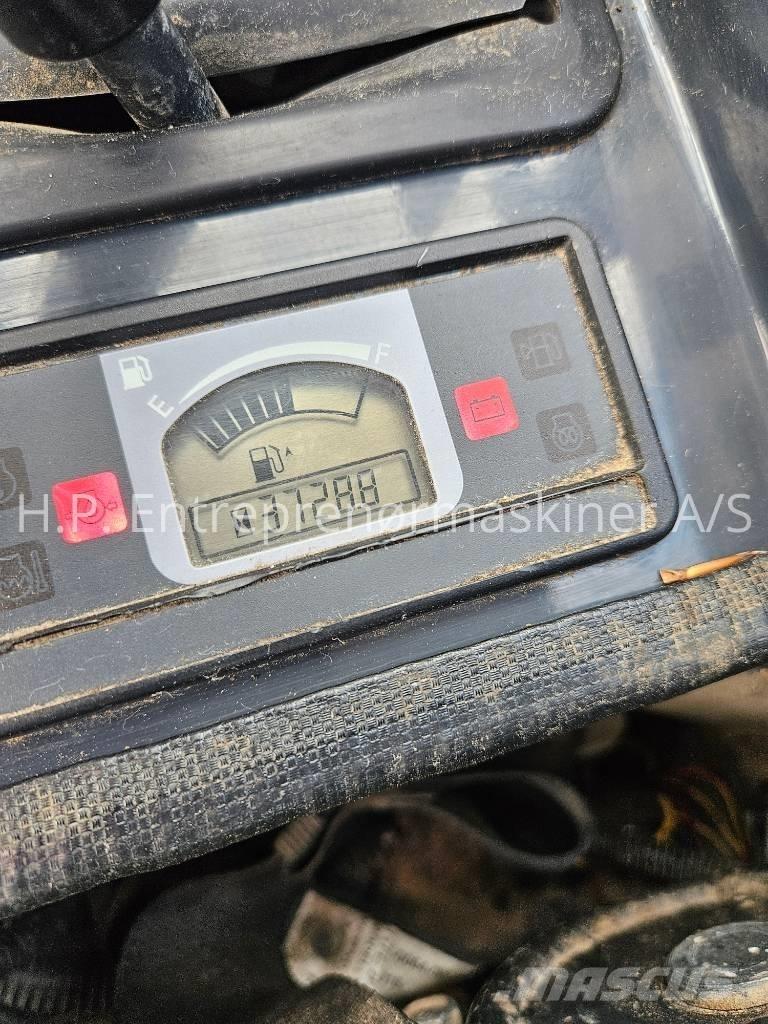 Hitachi ZX 26 U-6 CR Mini bageri < 7t