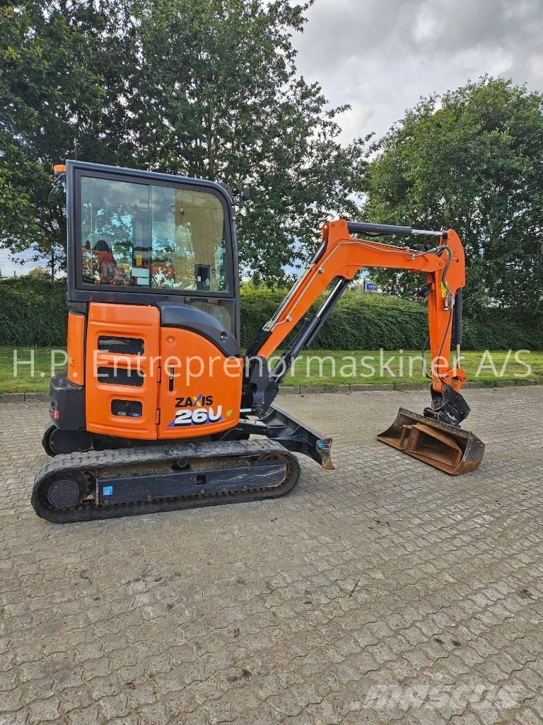 Hitachi ZX 26 U-6 CR Mini bageri < 7t