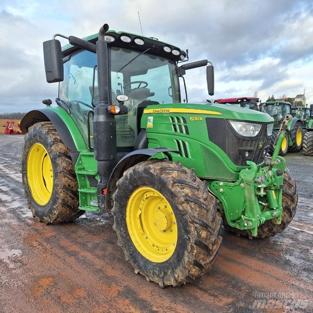 John Deere 6130R Traktori