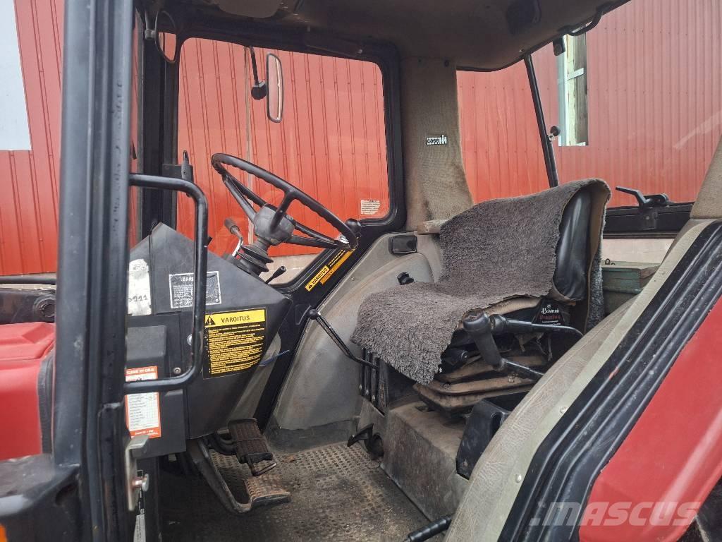 Case IH 885 XL Traktori