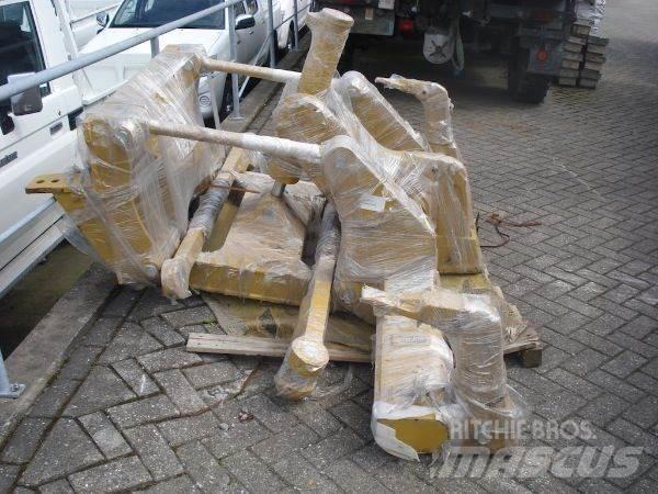 CAT 140M/160M Ripper Ostalo za građevinarstvo