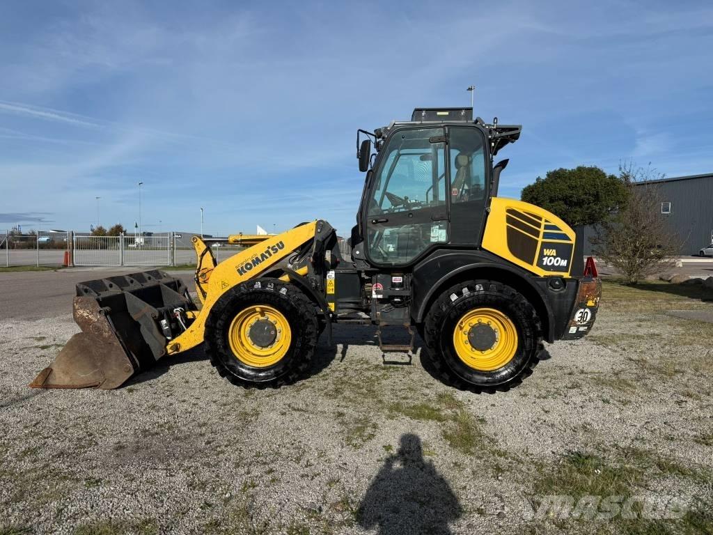 Komatsu WA 100M-7 Utovarivači na točkove