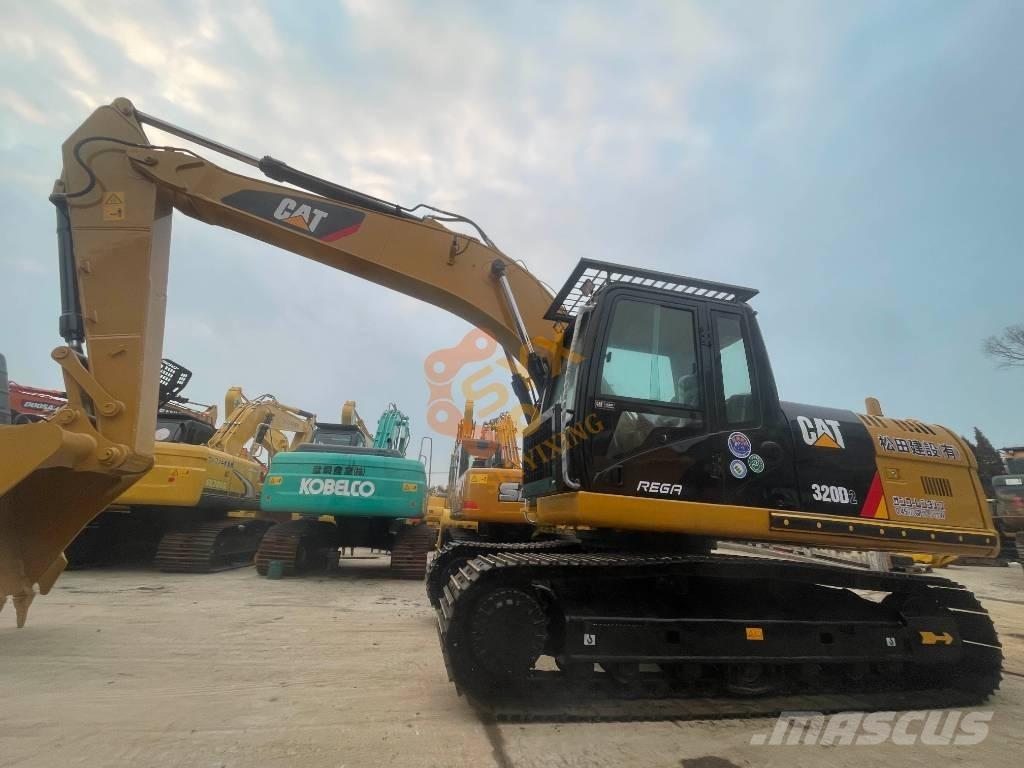 CAT CAT320 D2 Bageri guseničari