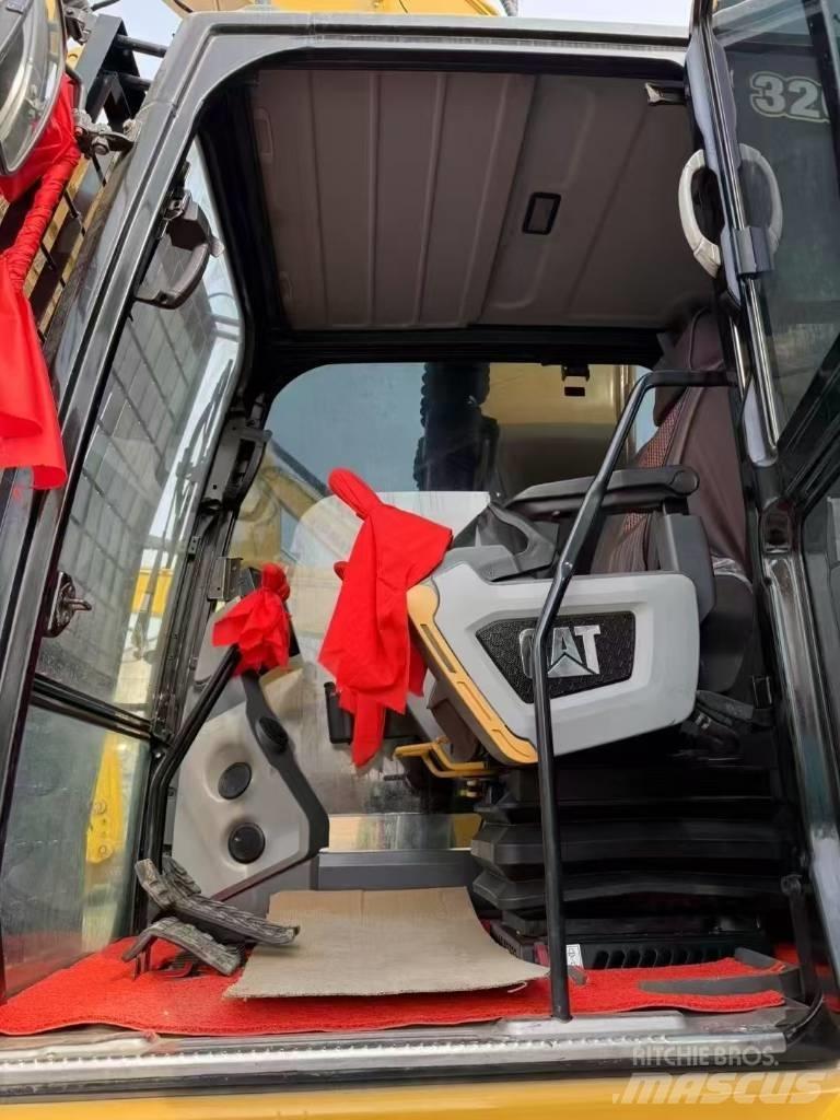 CAT 320GC Bageri guseničari