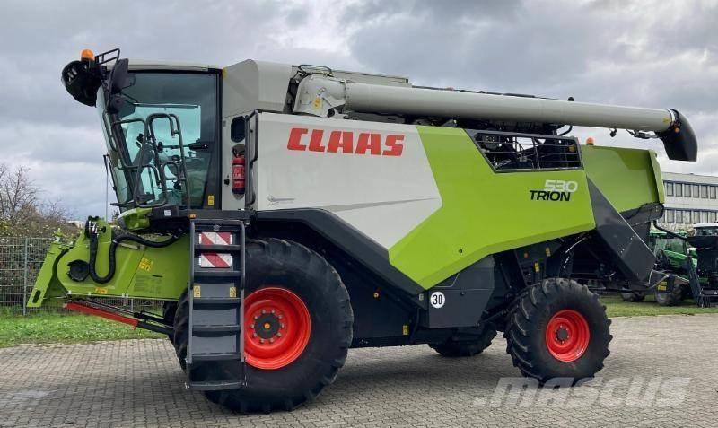 CLAAS TRION 530 Kombajni