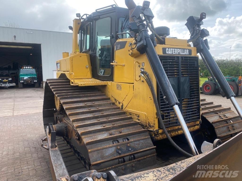 CAT D 6 T LGP Buldožeri guseničari