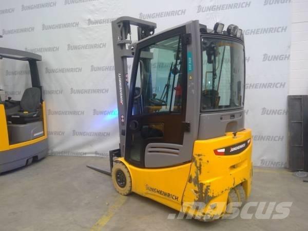 Jungheinrich EFG 215 Električni viljuškari