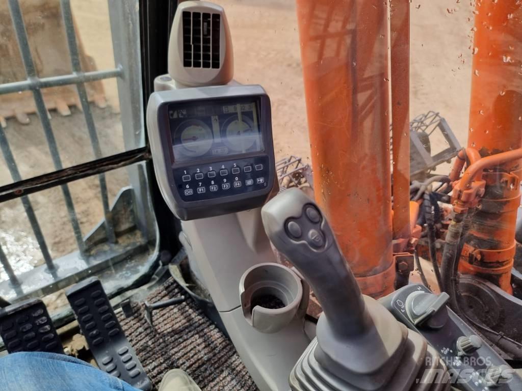 Hitachi ZX 250 LC-3 Bageri guseničari