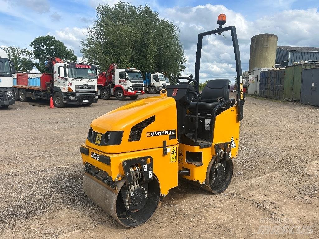 JCB VMT160-80 Valjci sa duplim bubnjem