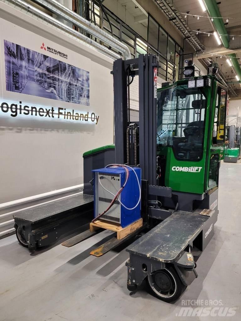 Combilift C4000ET Viljuškari sa 4-stranskim dohvatom