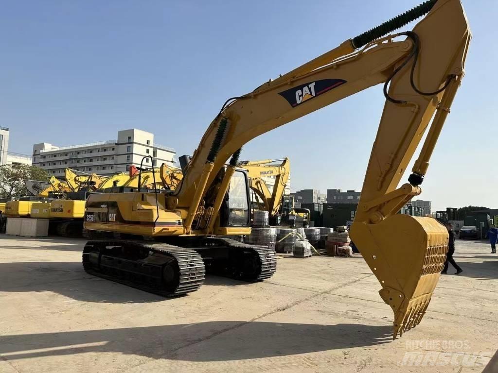 CAT 325 B Bageri guseničari