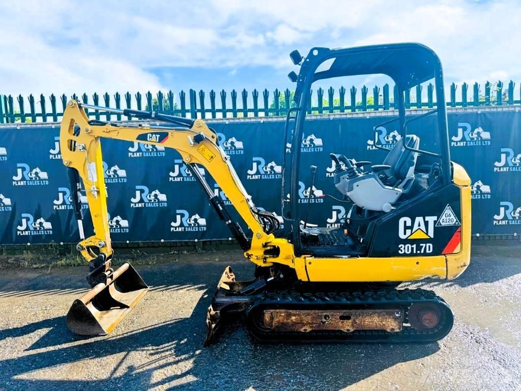CAT 301.7 D Mini bageri < 7t