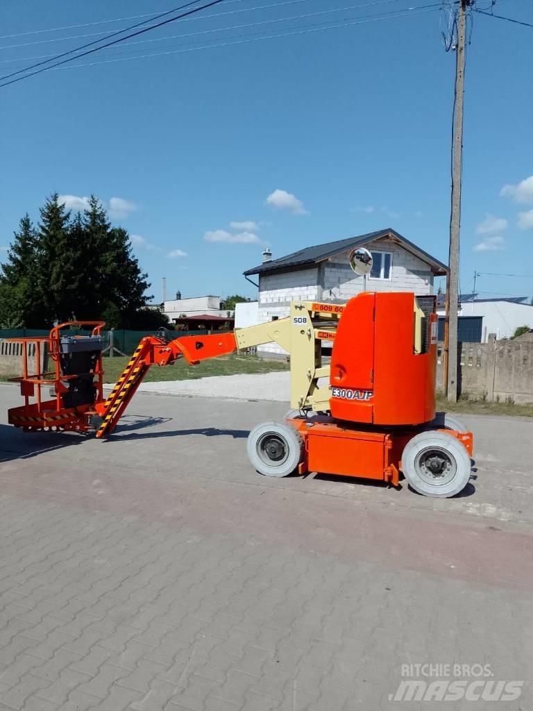 JLG E 300 AJP Zglobne podizne platforme
