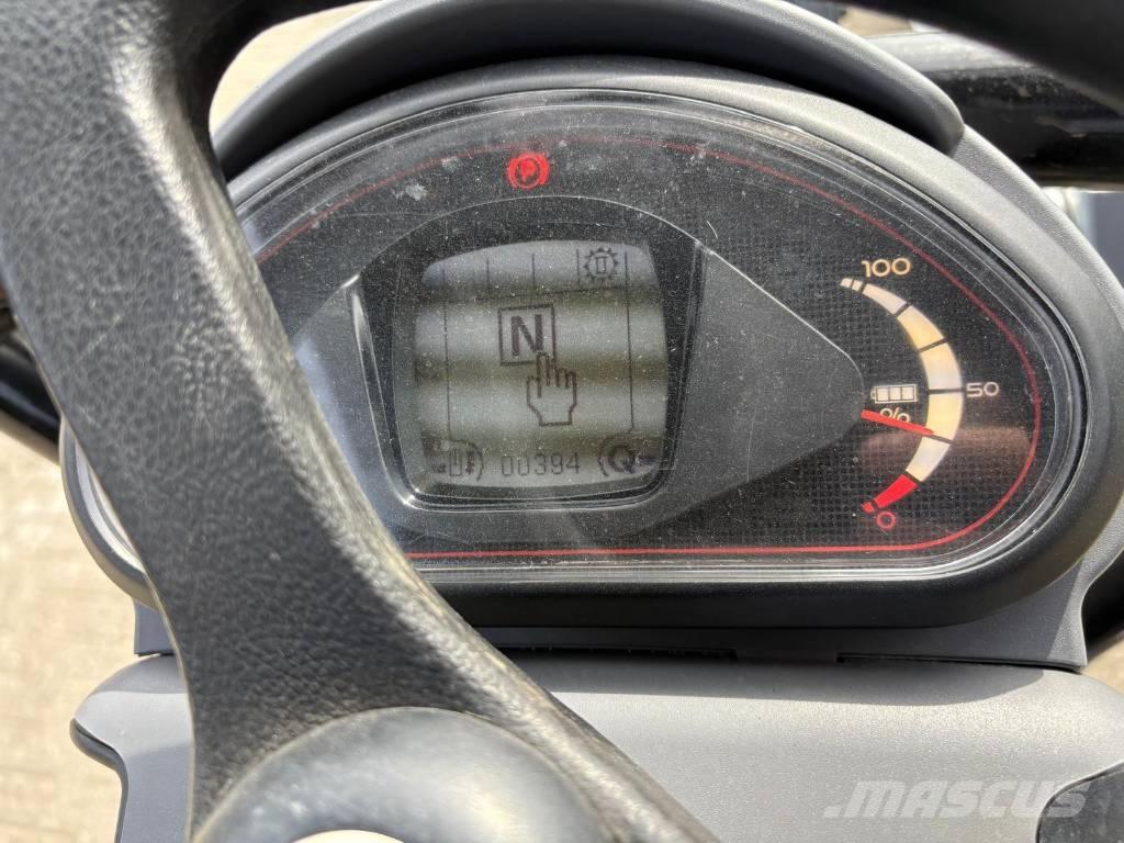 Giant G2200 E Xtra Mini utovarivači