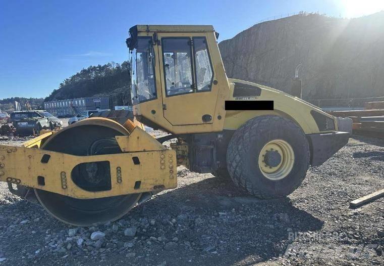 Bomag BW 213 D H-4 Valjci sa jednim bubnjem