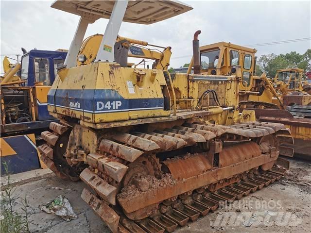 Komatsu D41P Buldožeri guseničari
