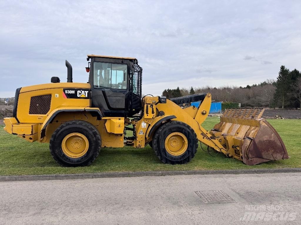 CAT 930 M Utovarivači na točkove