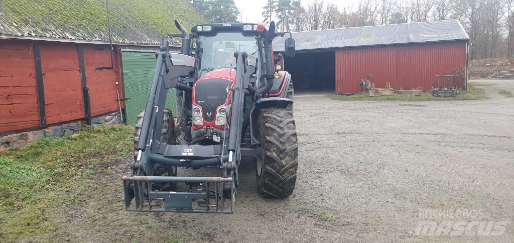Valtra N 123 H5 Traktori