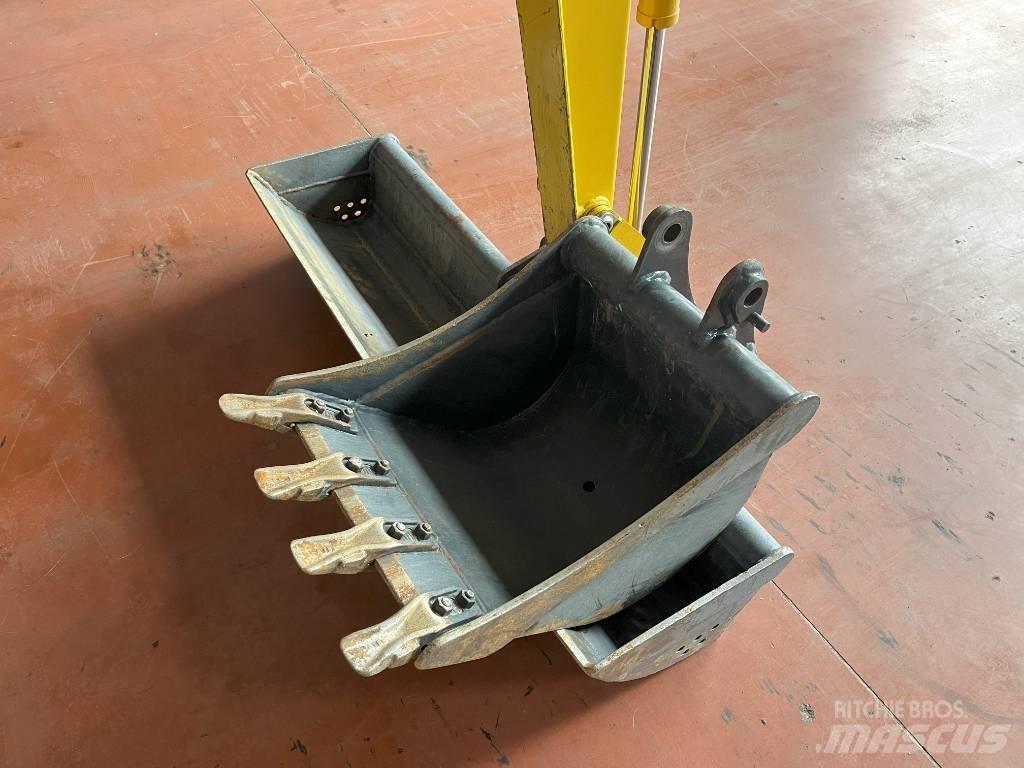 Komatsu PC 24 MR 5 Mini bageri < 7t