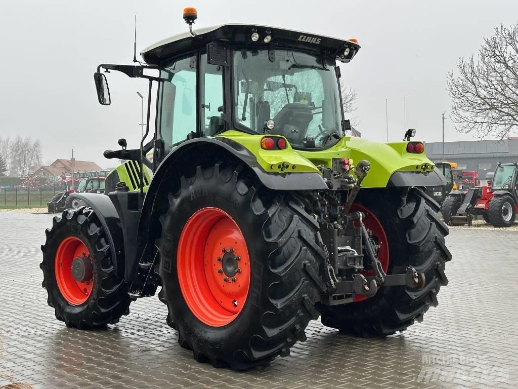 CLAAS Arion 550 Traktori