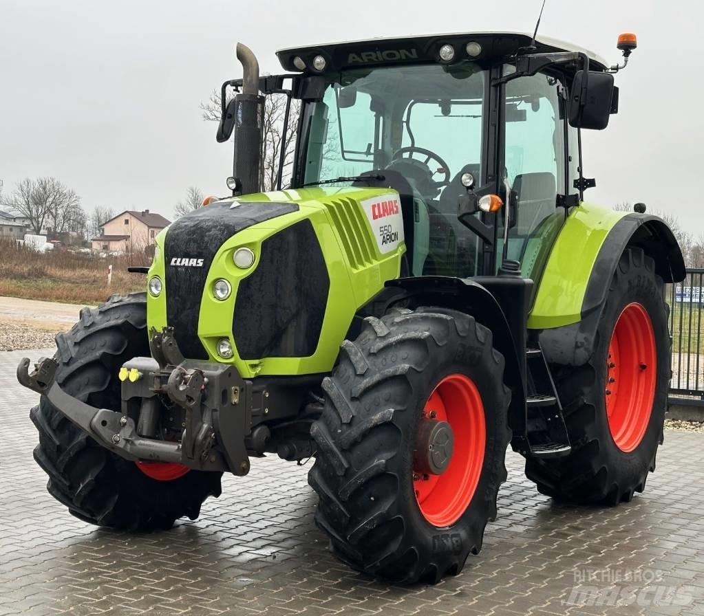 CLAAS Arion 550 Traktori